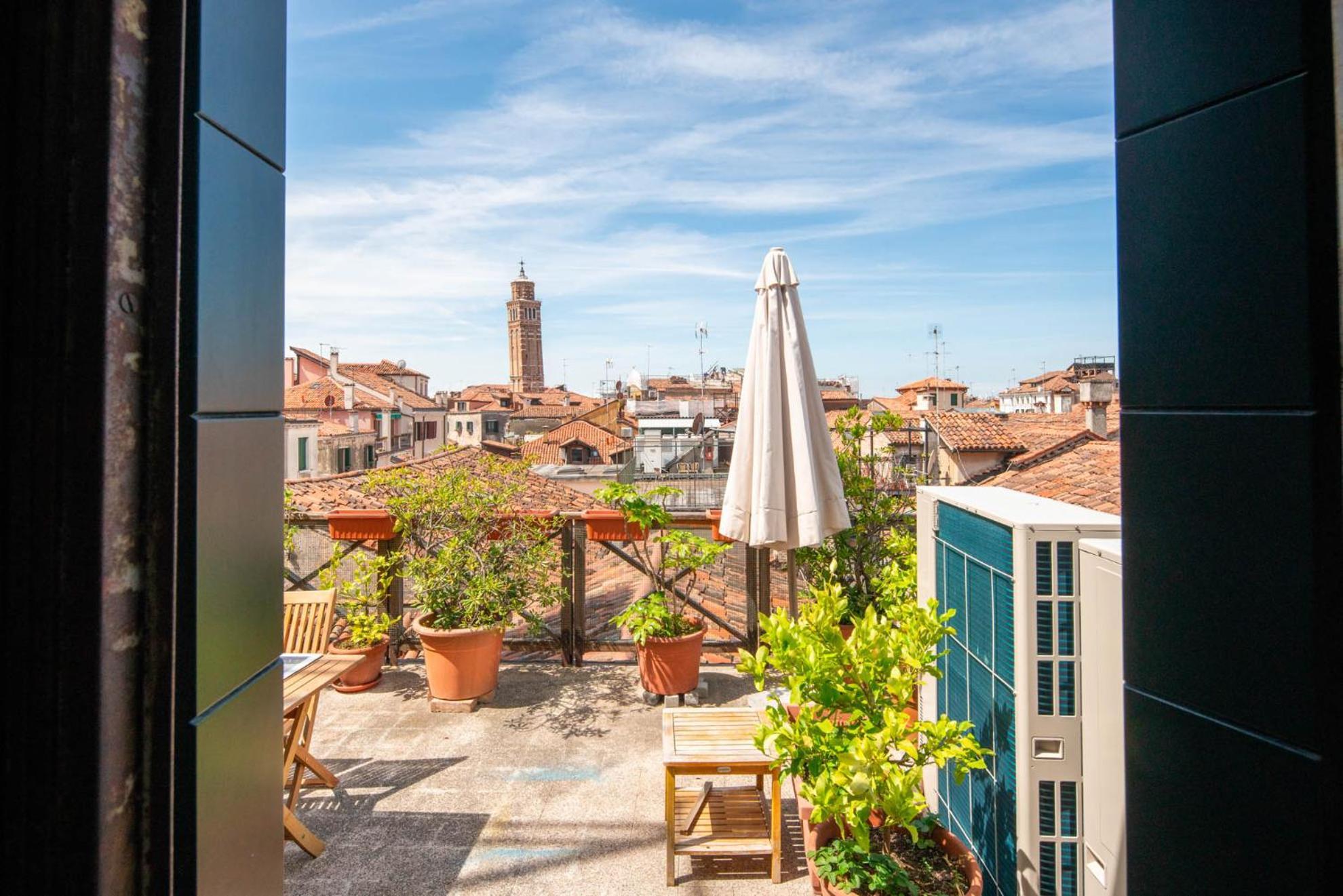 Sunbeam Palace Venice Exterior photo